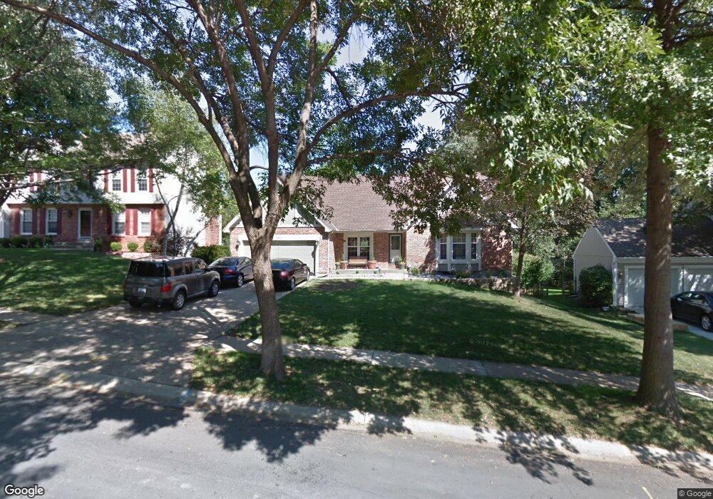 7961 Alden St, Lenexa, KS 66215 - photo 1