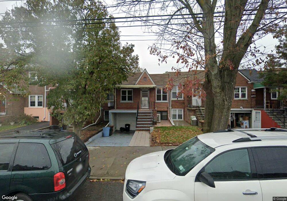 5733 163rd St, Fresh Meadows, NY 11365 - photo 1