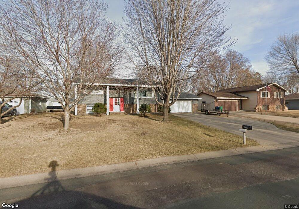 9358 Wellington Ln N, Maple Grove, MN 55369 - photo 1