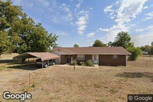 520 N 9th St, Mountain View, OK 73062