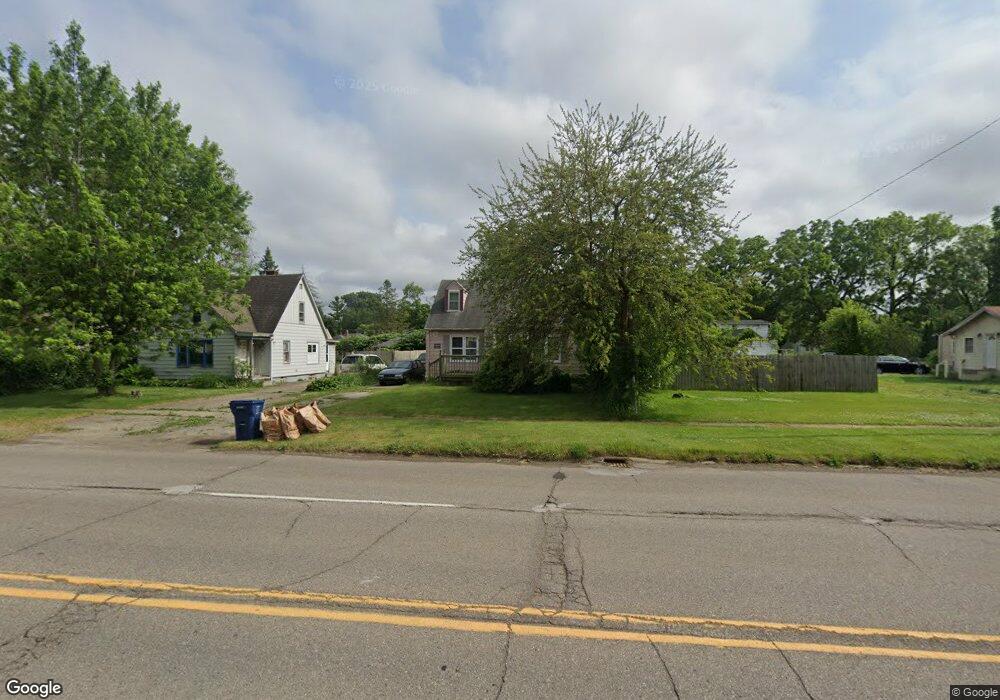 2952 Richfield Rd, Flint, MI 48506 - photo 1