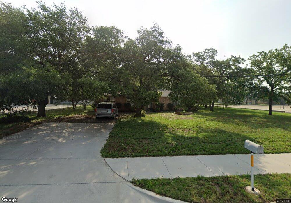 520 N Main St, Springtown, TX 76082 - photo 1