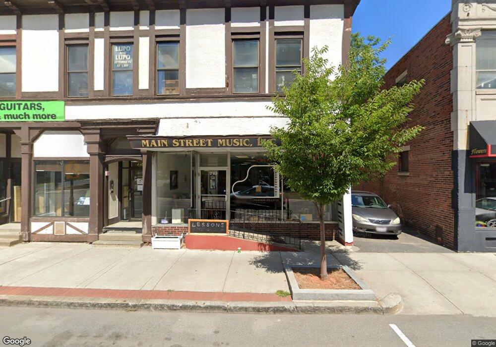 719 Main St unit 1, Waltham, MA 02451 - photo 1