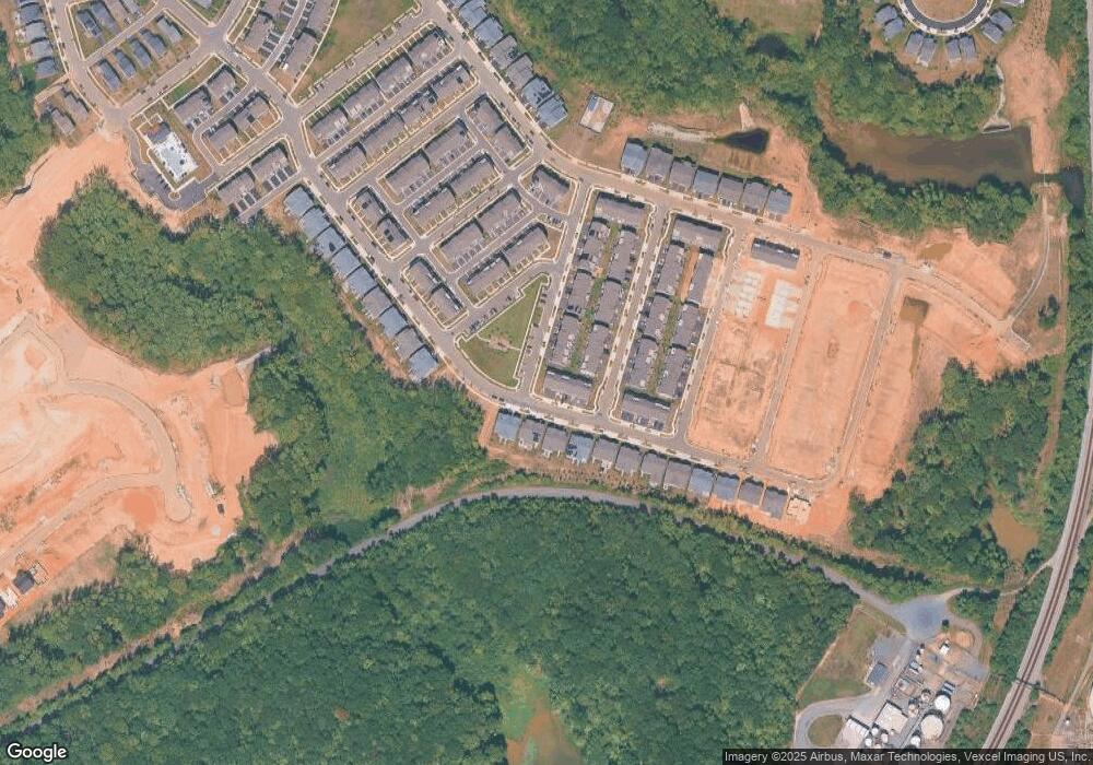 18175 Moss Garden Rd, Dumfries, VA 22026 - photo 1