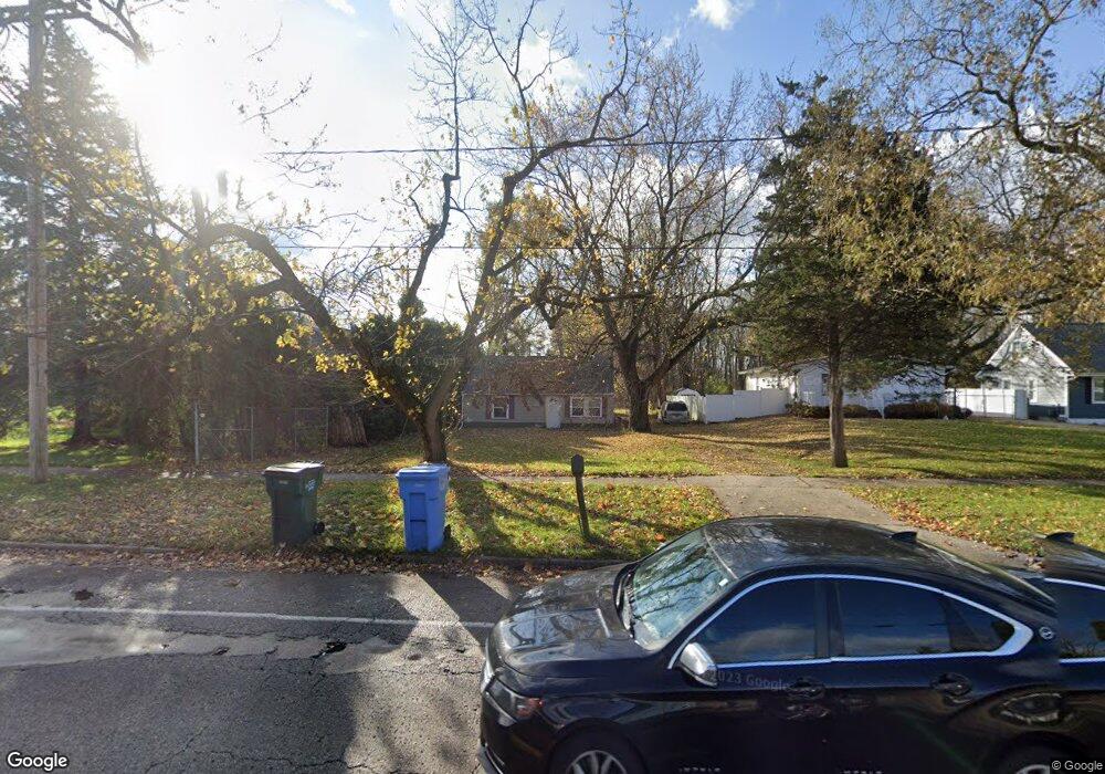 1905 W Miller Rd, Lansing, MI 48911 - photo 1