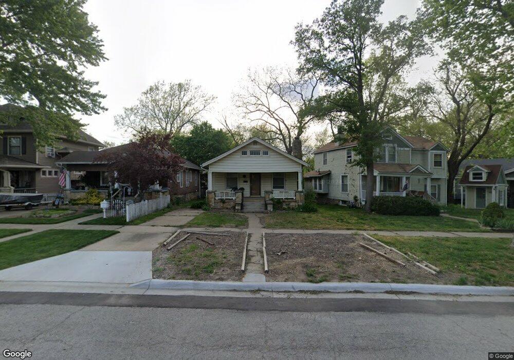 209 SW Elmwood Ave, Topeka, KS 66606 - photo 1