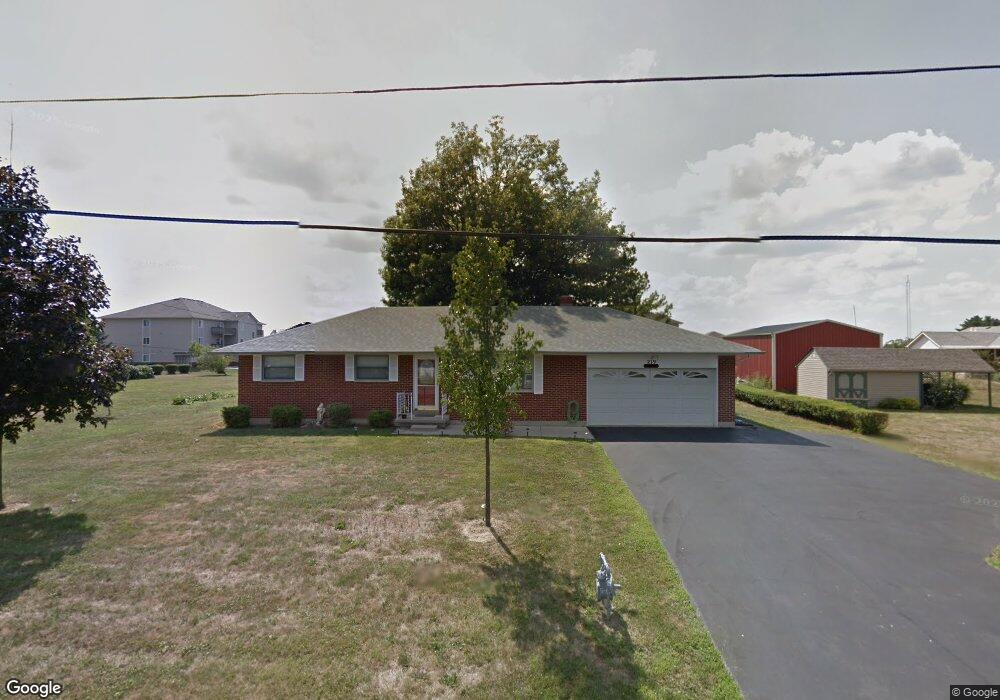 219 Robert Ln, Xenia, OH 45385 - photo 1