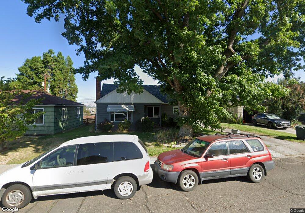 1713 E 13th St, the Dalles, OR 97058 - photo 1