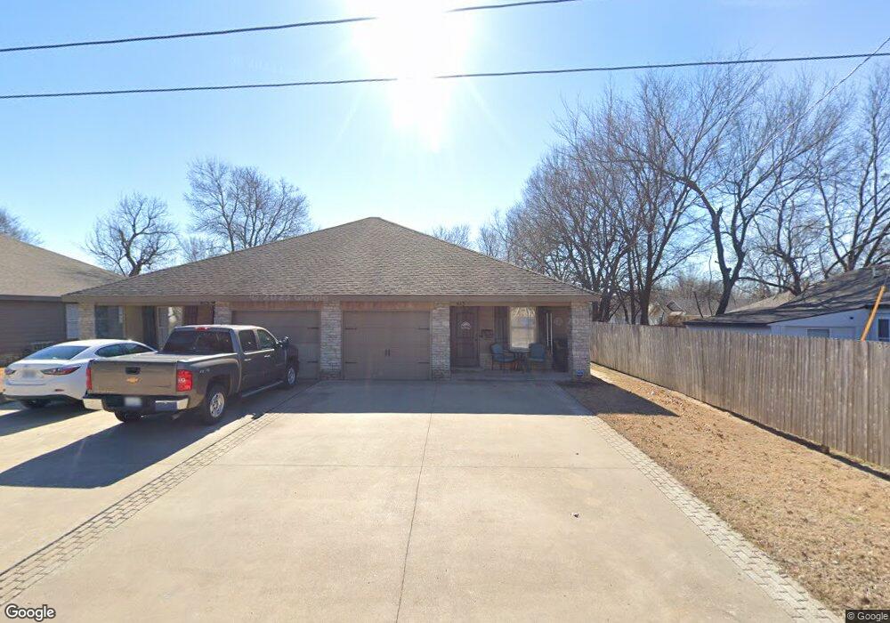 413 E Claremore St, Claremore, OK 74017 - photo 1