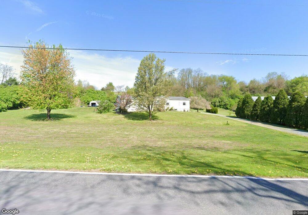 425 Farview Rd, Hamburg, PA 19526 - photo 1