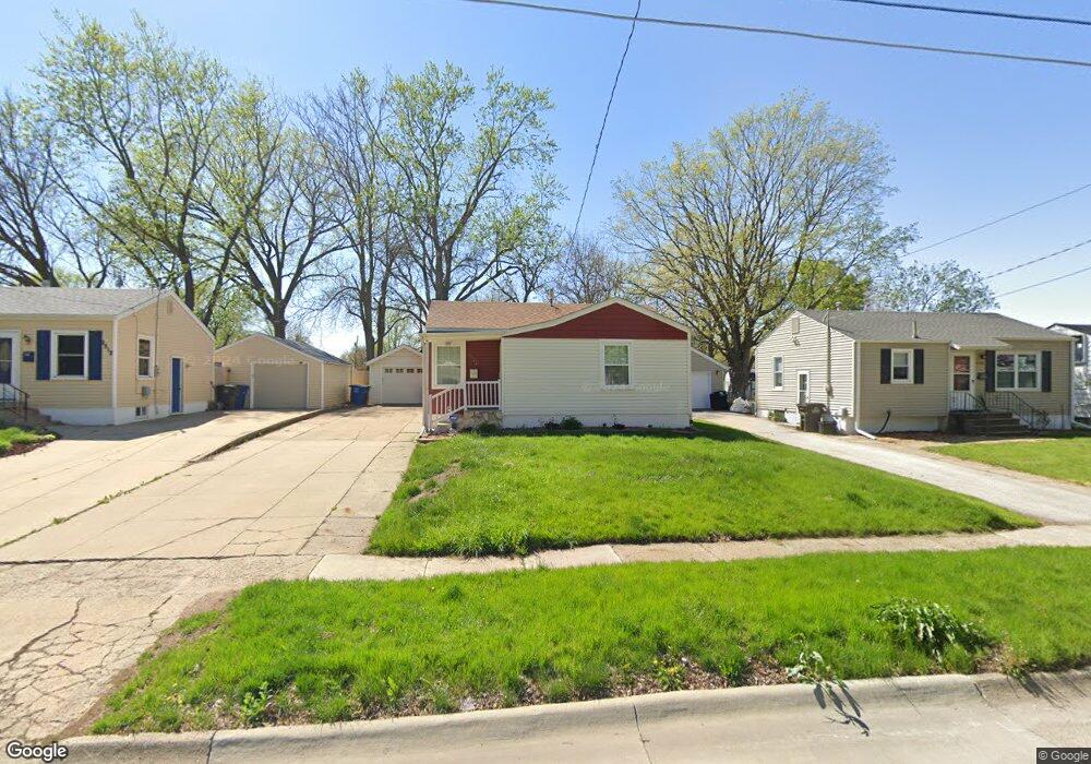 2516 57th St, Des Moines, IA 50310 - photo 1