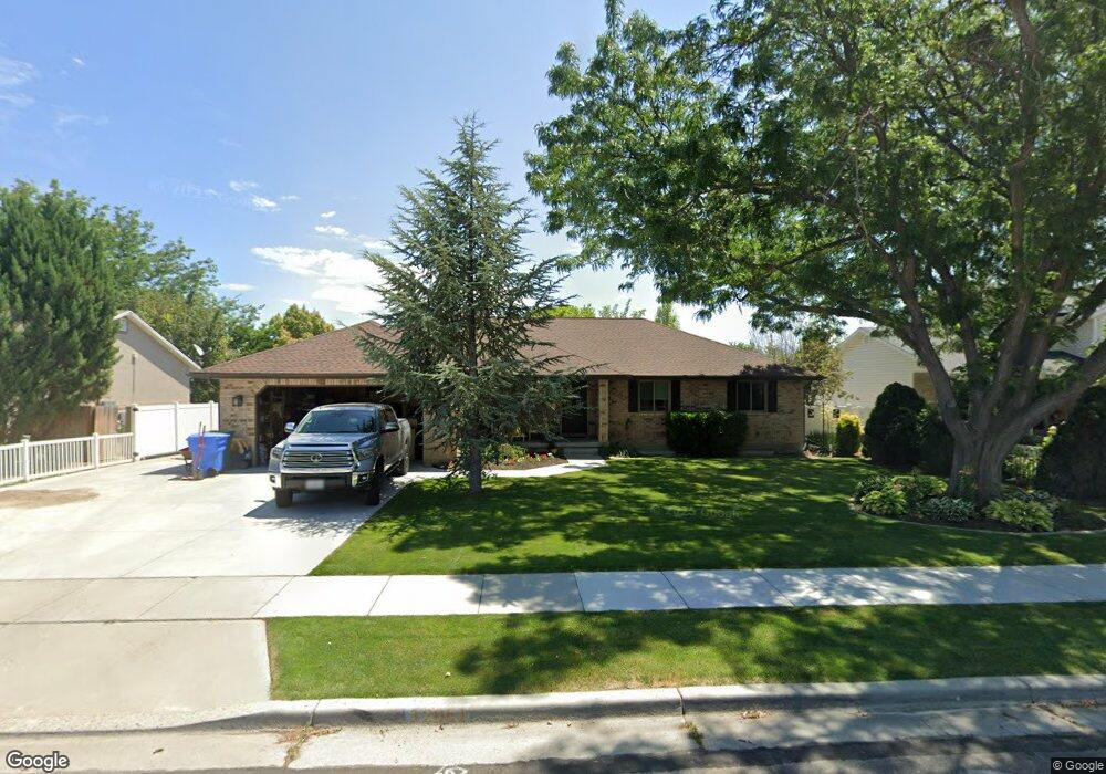 12051 S 3280 W, Riverton, UT 84065 - photo 1