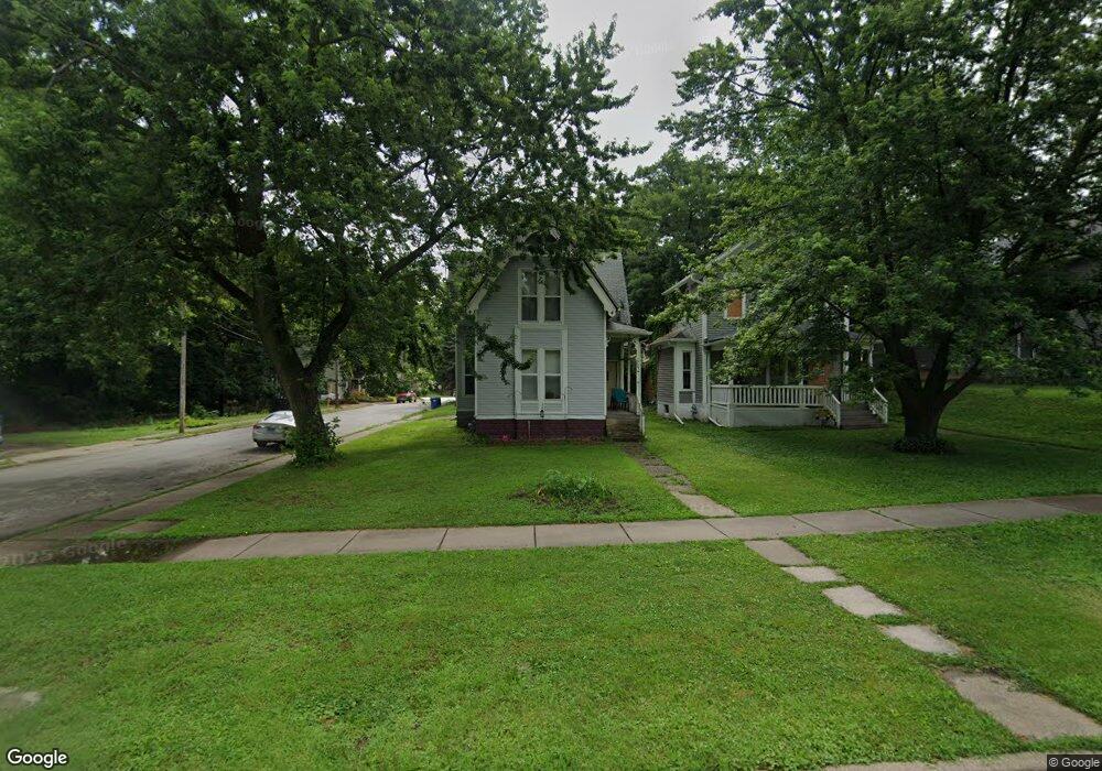 1229 N Perry St, Davenport, IA 52803 - photo 1