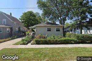22 Wisconsin Ave, Waukegan, IL 60085