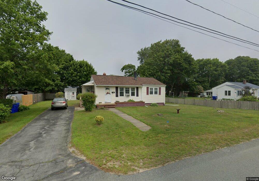 17 Kayajan Ave, Buzzards Bay, MA 02532 - photo 1