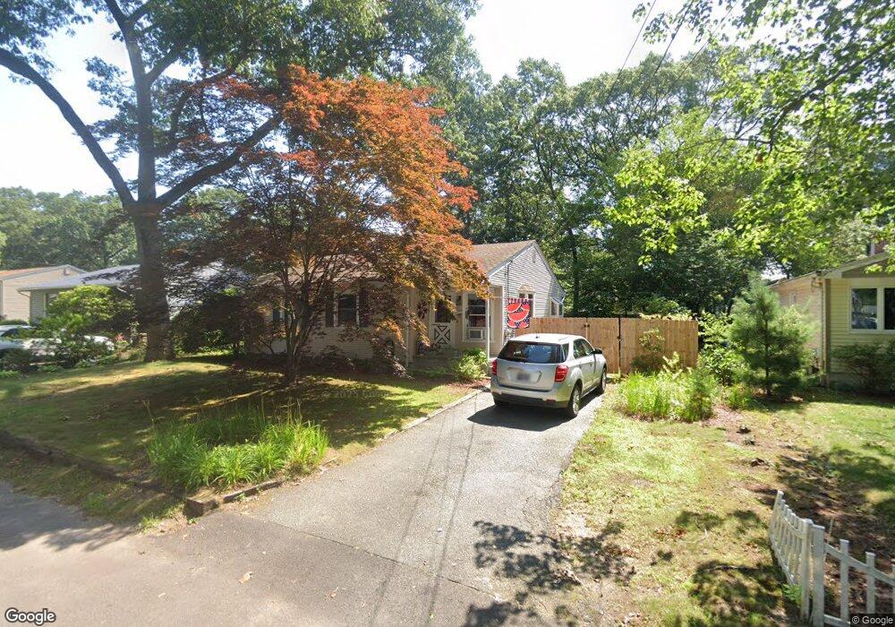 162 Custer St, Warwick, RI 02889 - photo 1