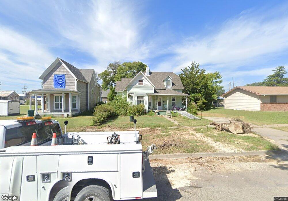 129 N Elm St, Osborne, KS 67473 - photo 1