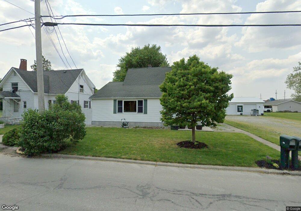 558 S Jackson St, Nappanee, IN 46550 - photo 1