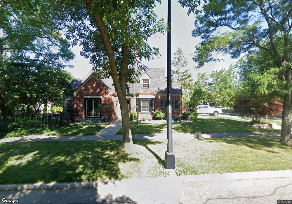 215 Chalfonte Ave unit Bldg-Unit, Grosse Pointe Farms, MI 48236 - photo 1