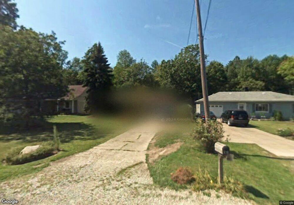 430 Buckeye Dr, Sheffield Lake, OH 44054 - photo 1