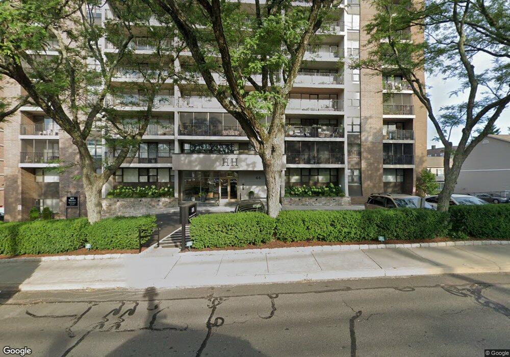 44 Strawberry Hill Ave unit 4, Stamford, CT 06902 - photo 1