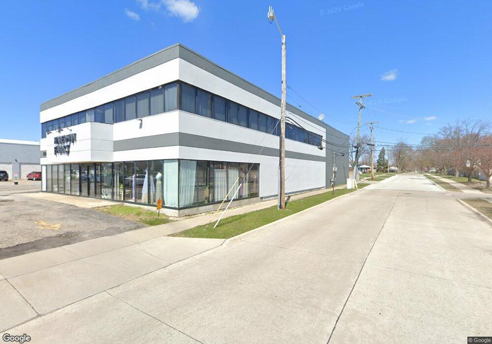 1060 W 14 Mile 2nd Floor #1 Rd, Clawson, MI 48017 - photo 1