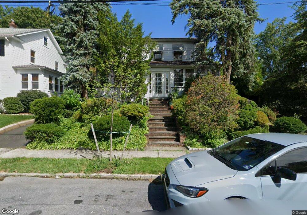 7 Amherst Ct, Maplewood, NJ 07040 - photo 1