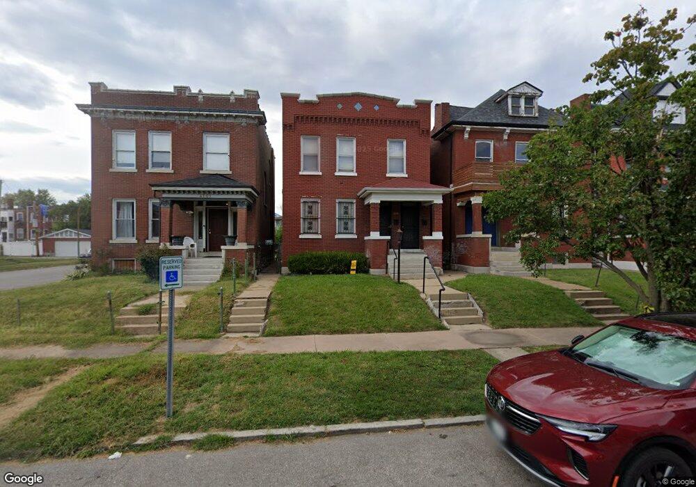 4505 Athlone Ave, Saint Louis, MO 63115 - photo 1