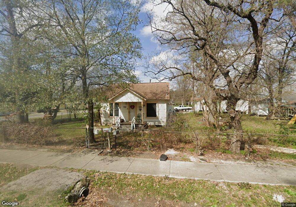 713 Firnat St, Houston, TX 77022 - photo 1