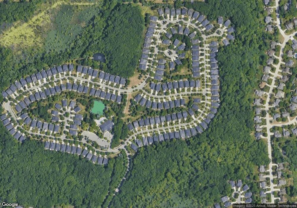 3705 Crestwood Dr, Auburn Hills, MI 48326 - photo 1