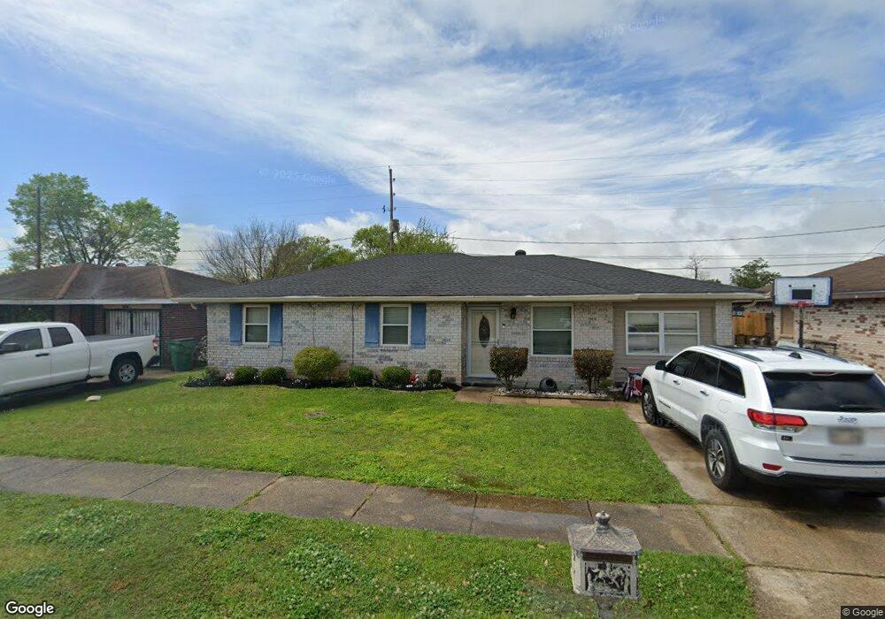 1813 S Sugar Ridge Rd, Laplace, LA 70068 - photo 1