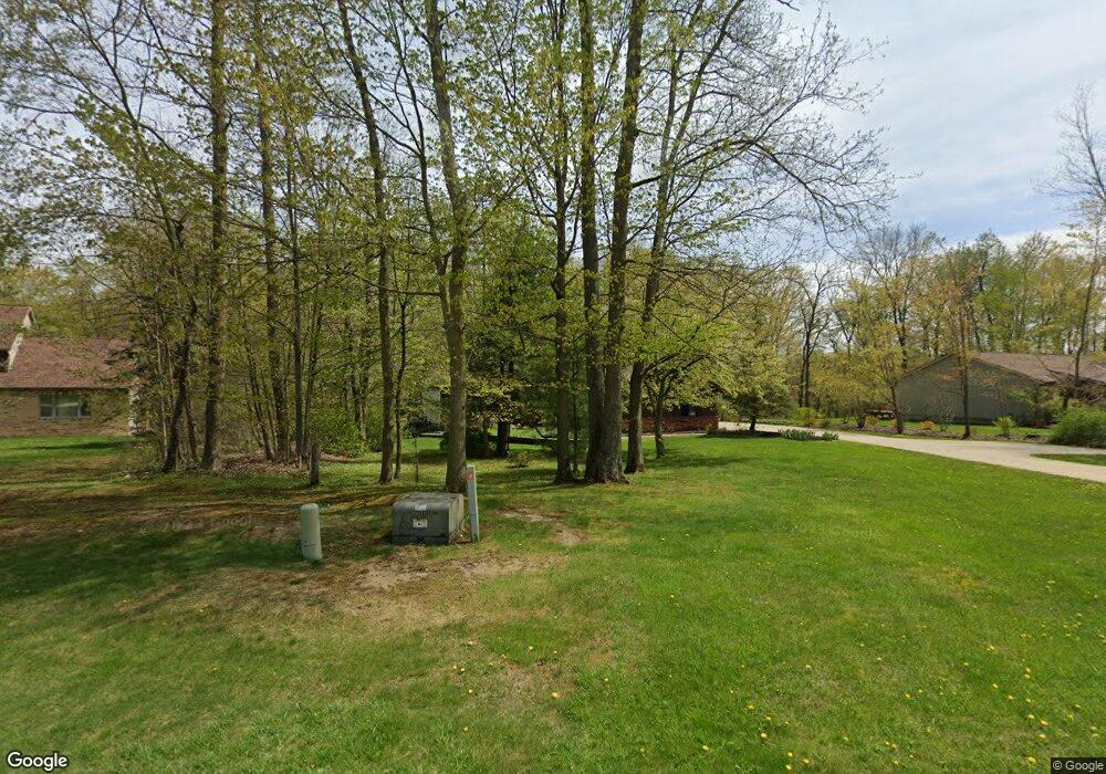 10945 Crestwood Dr, Willoughby, OH 44094 - photo 1