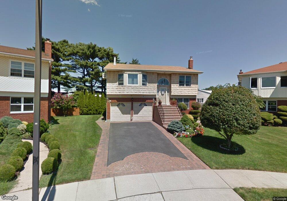 4 Julie Ct, Bethpage, NY 11714 - photo 1