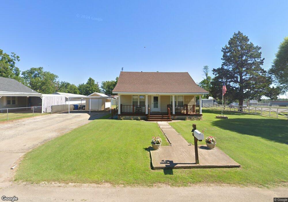 416 E 8th St, Cushing, OK 74023 - photo 1