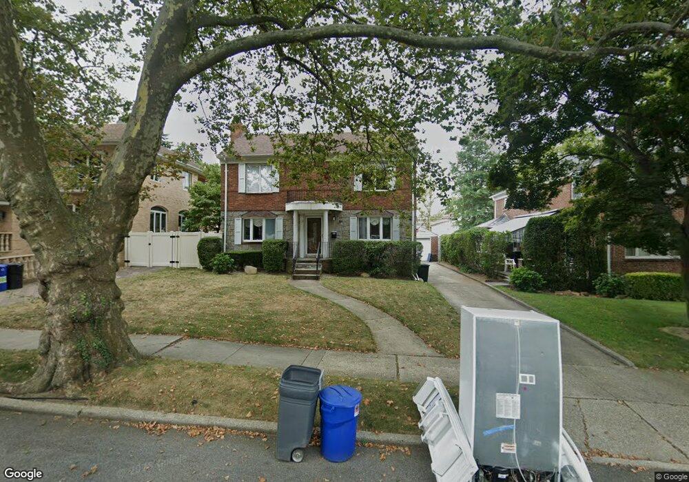 8206 192nd St, Hollis, NY 11423 - photo 1