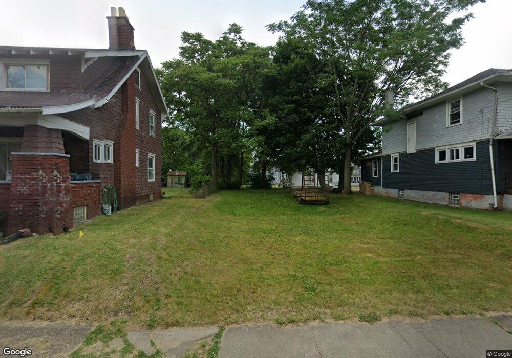 906 Shorb Ave NW, Canton, OH 44703 - photo 1