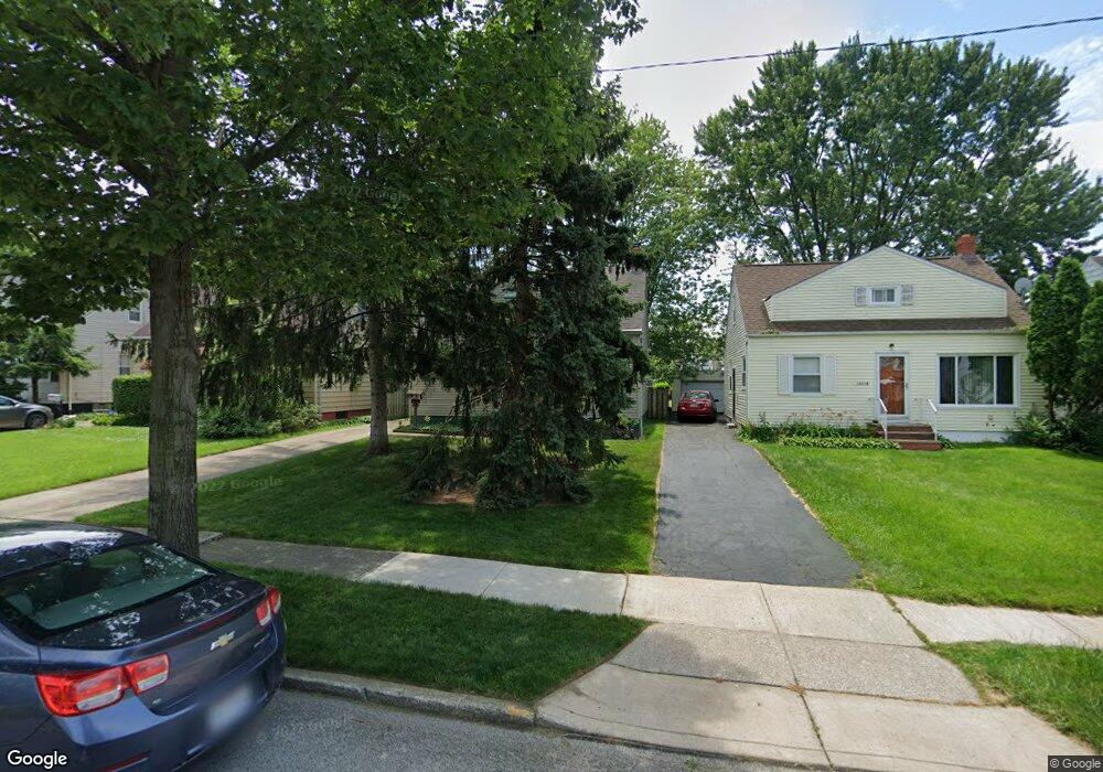 19600 Fairway Ave, Maple Heights, OH 44137 - photo 1