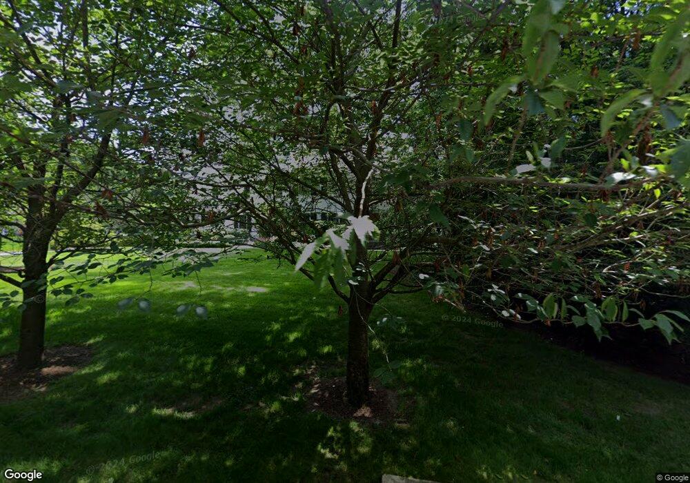 24 Runningbrook Ln, New Canaan, CT 06840 - photo 1