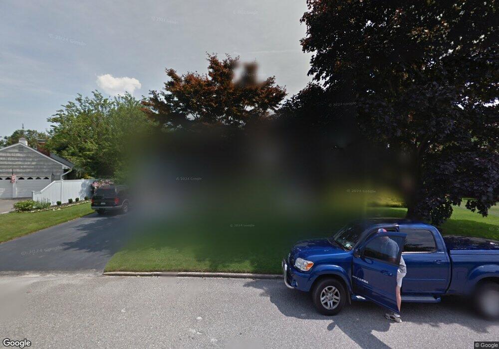 4 Nancy Dr, Sayville, NY 11782 - photo 1