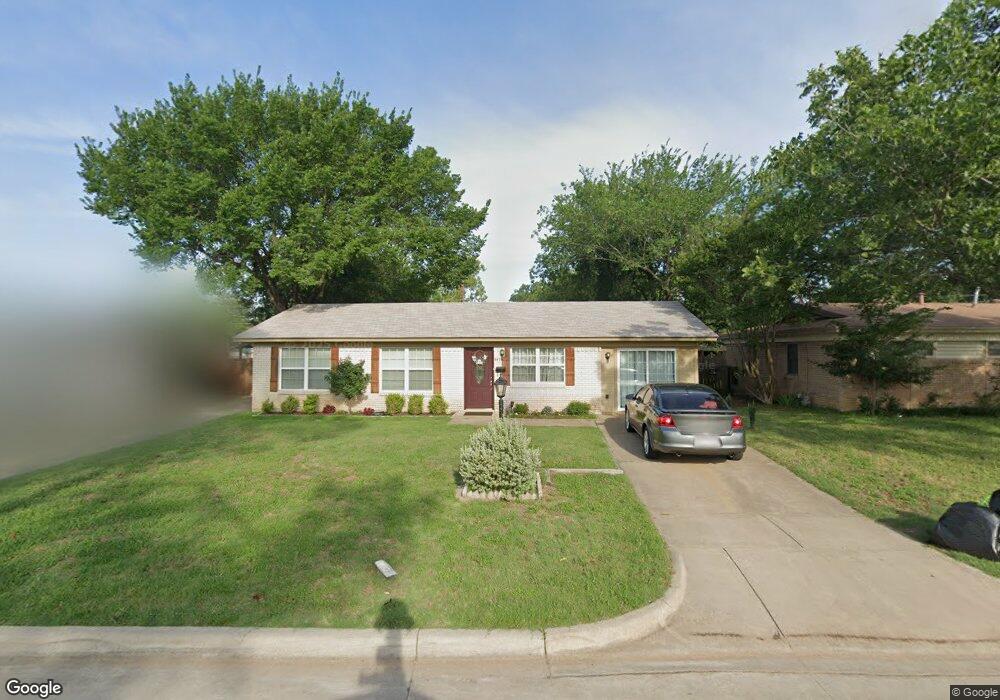 845 Jerry Ln, Bedford, TX 76022 - photo 1
