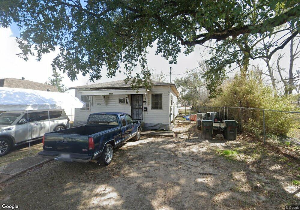 930 N Blake St, Lake Charles, LA 70601 - photo 1