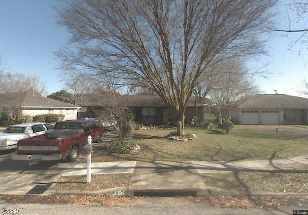 1017 Southbend Dr, Alvin, TX 77511 - photo 1