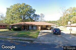 712 9th St NW, Springhill, LA 71075