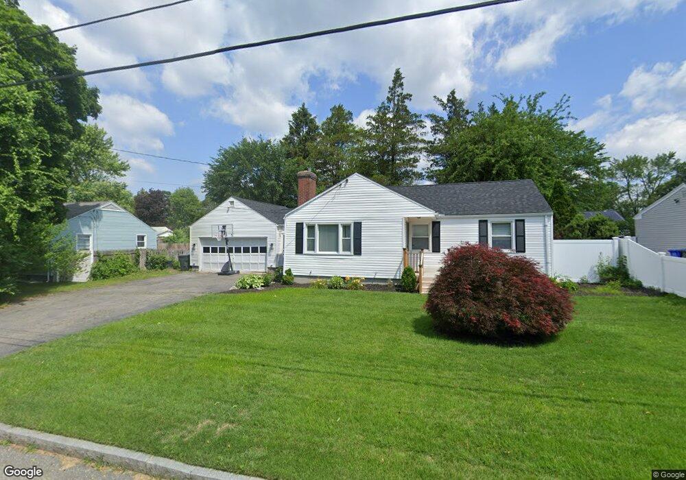 152 Cheyenne Rd, Springfield, MA 01109 - photo 1