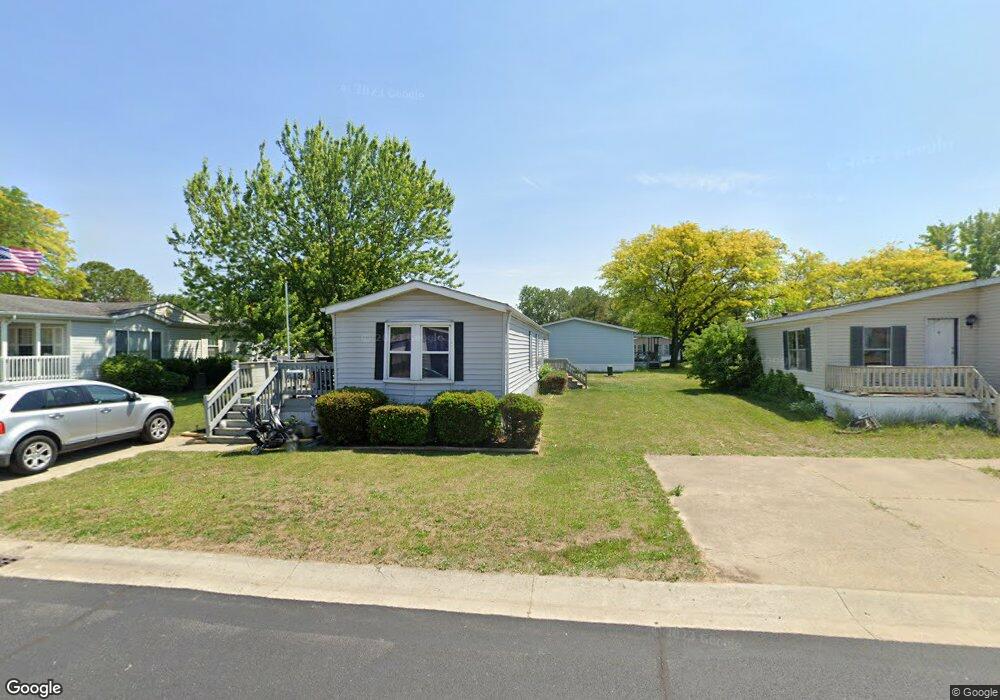 415 Midlands, Temperance, MI 48182 - photo 1