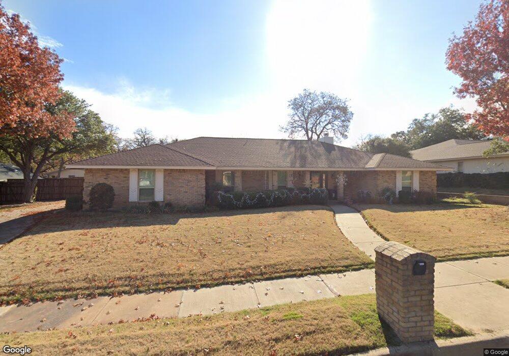 516 Eagle Dr, Bedford, TX 76021 - photo 1