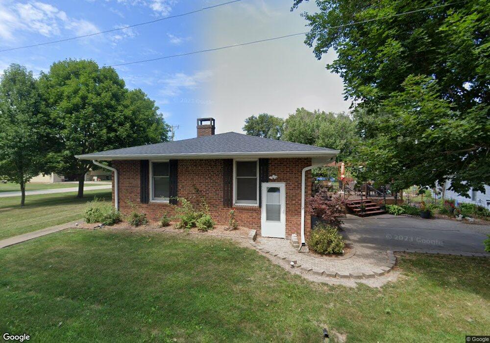 200 N Columbia St, Grandview, IA 52752 - photo 1