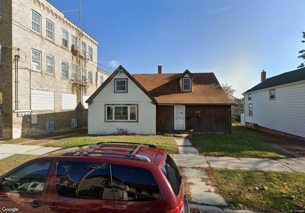 2109 E River St, Two Rivers, WI 54241 - photo 1