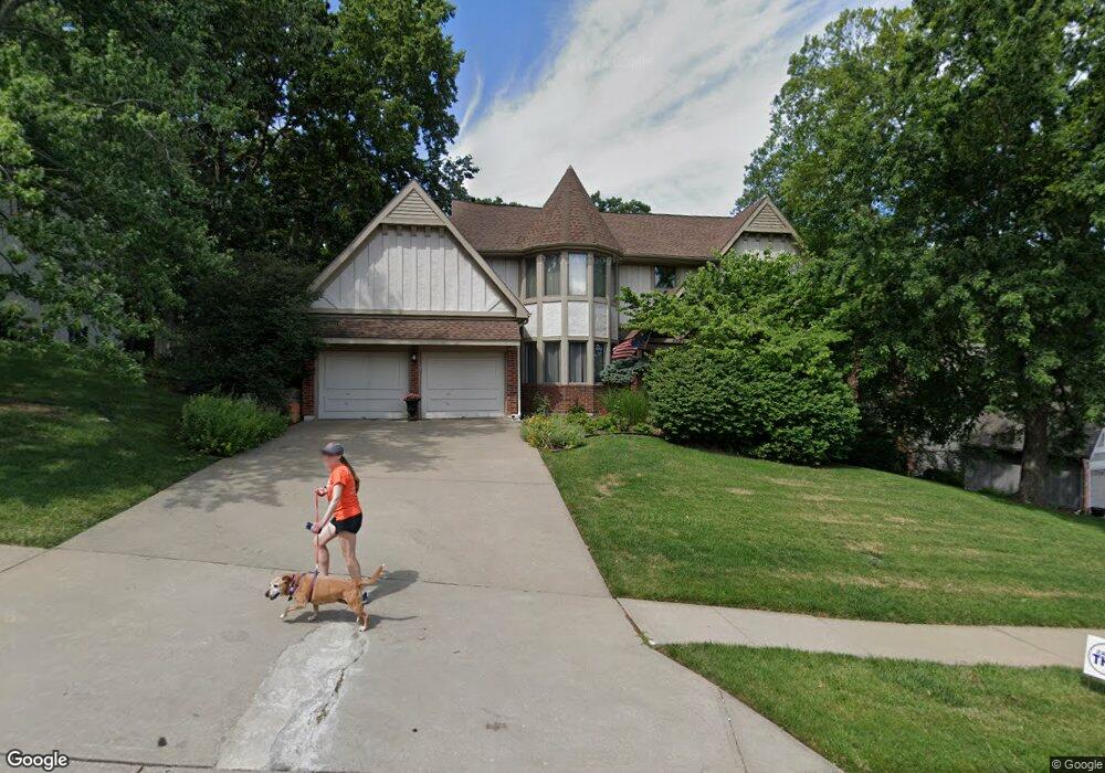 5530 Noland Rd, Shawnee, KS 66216 - photo 1