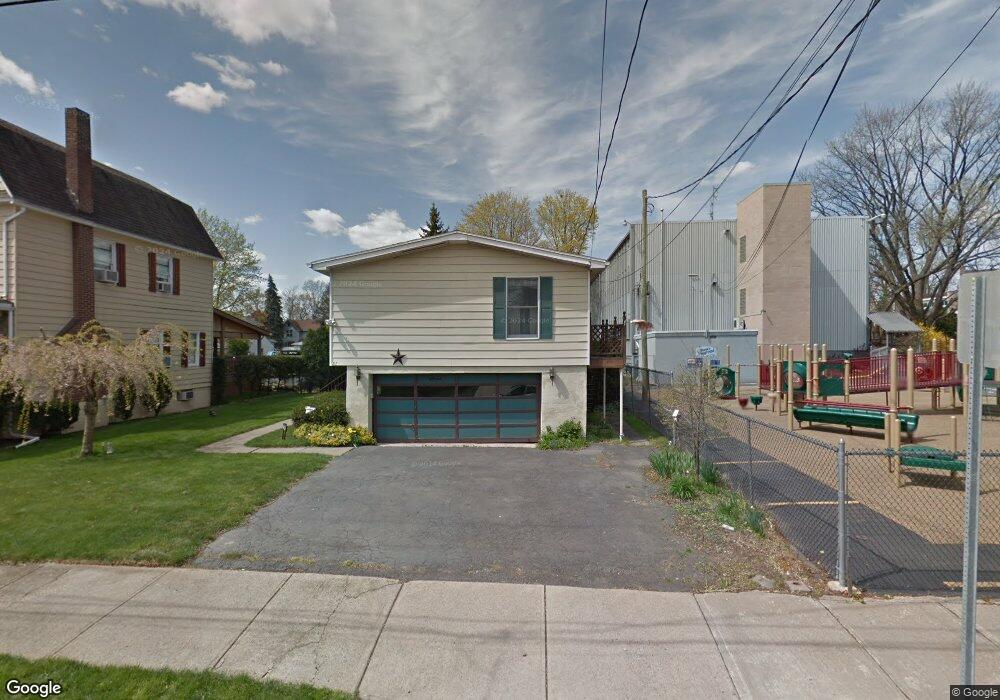 51 Center St, Forty Fort, PA 18704 - photo 1